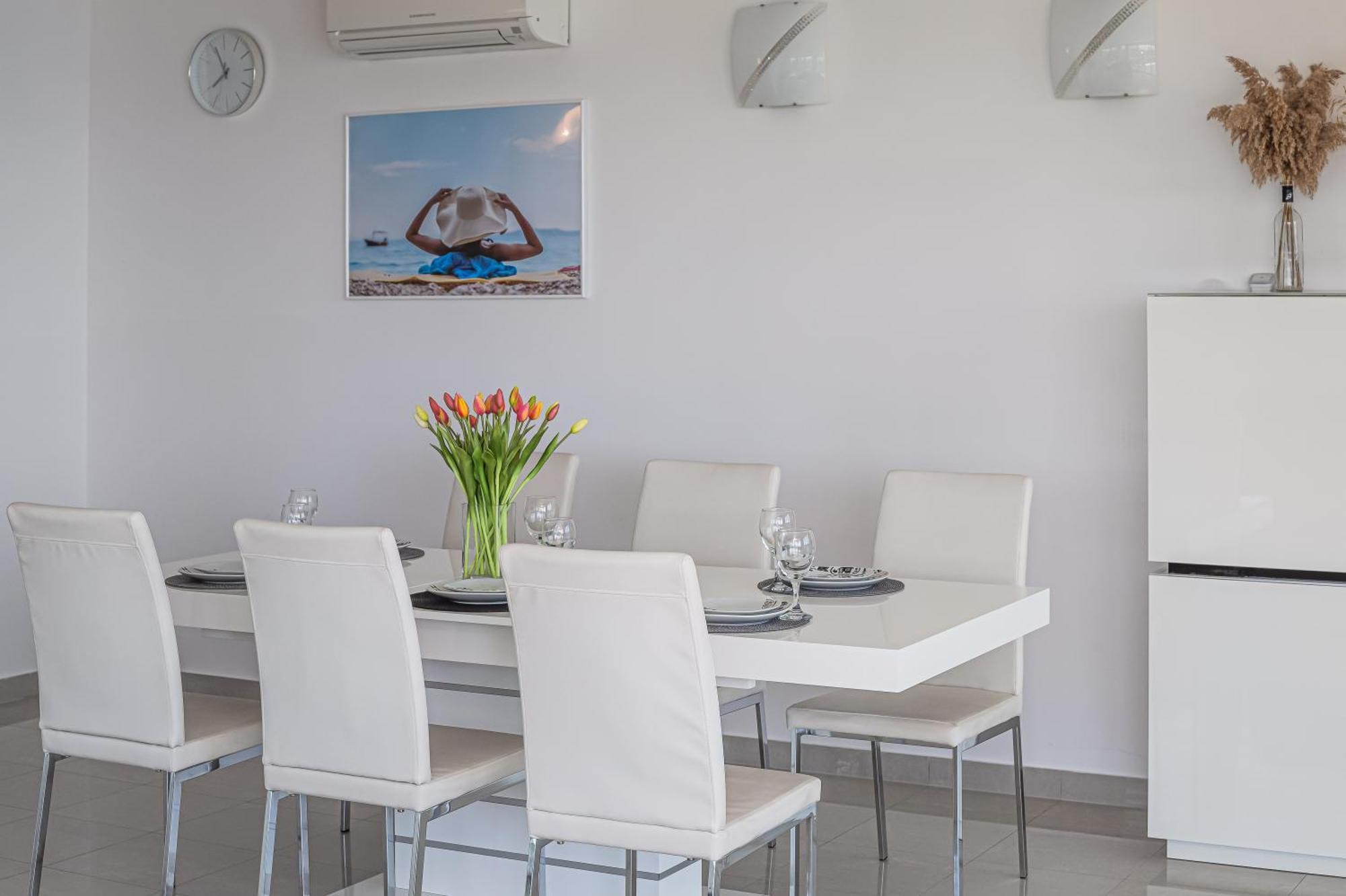 Ap 4+2 In One Of The Most Luxury Building In أوميس الغرفة الصورة