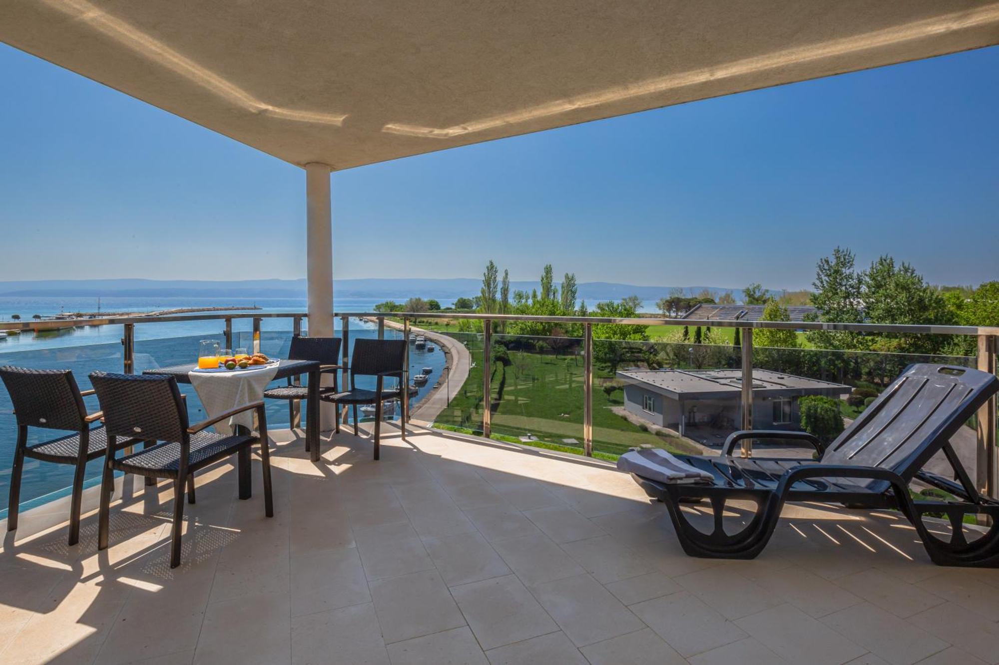 Ap 4+2 In One Of The Most Luxury Building In أوميس الغرفة الصورة