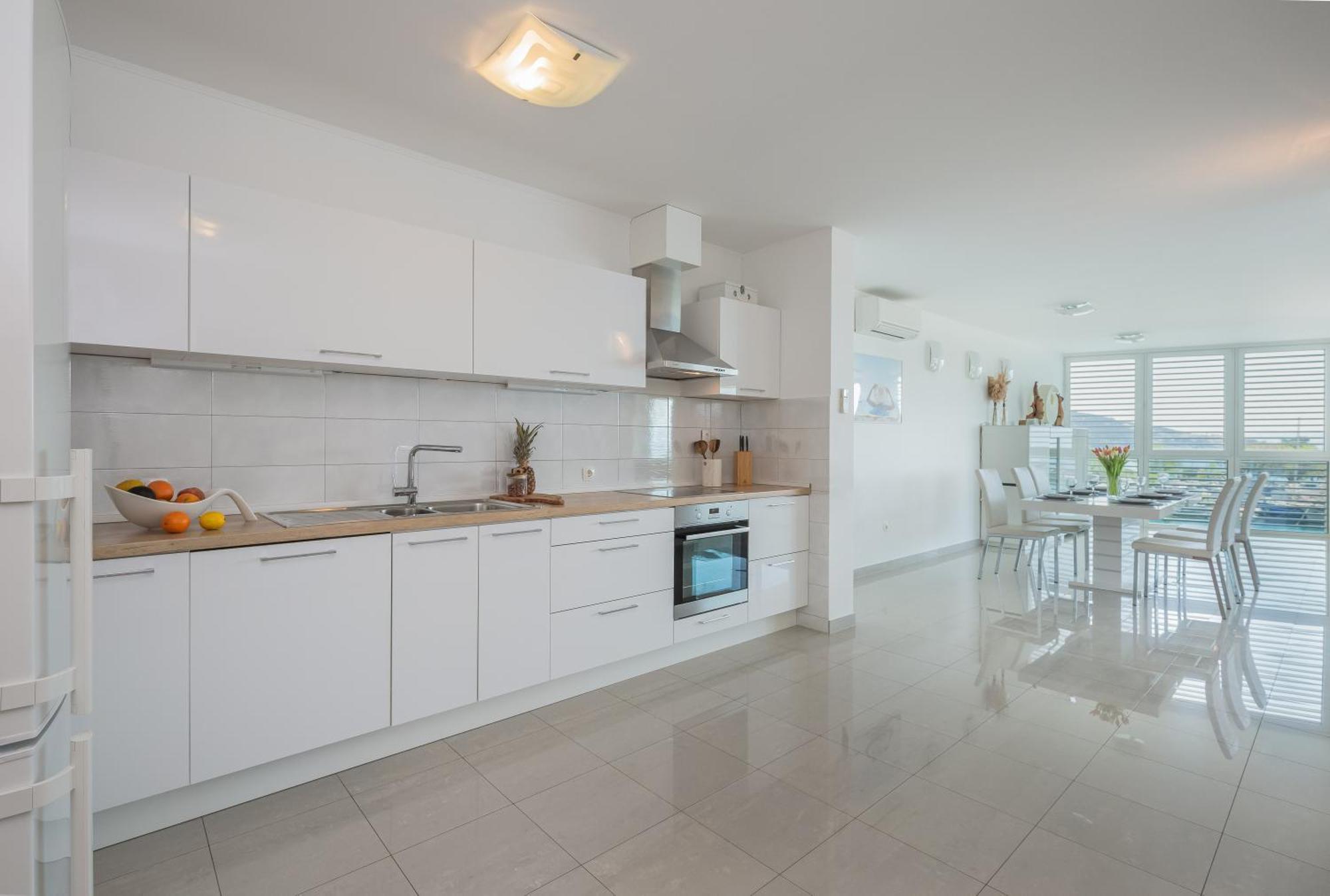 Ap 4+2 In One Of The Most Luxury Building In أوميس الغرفة الصورة