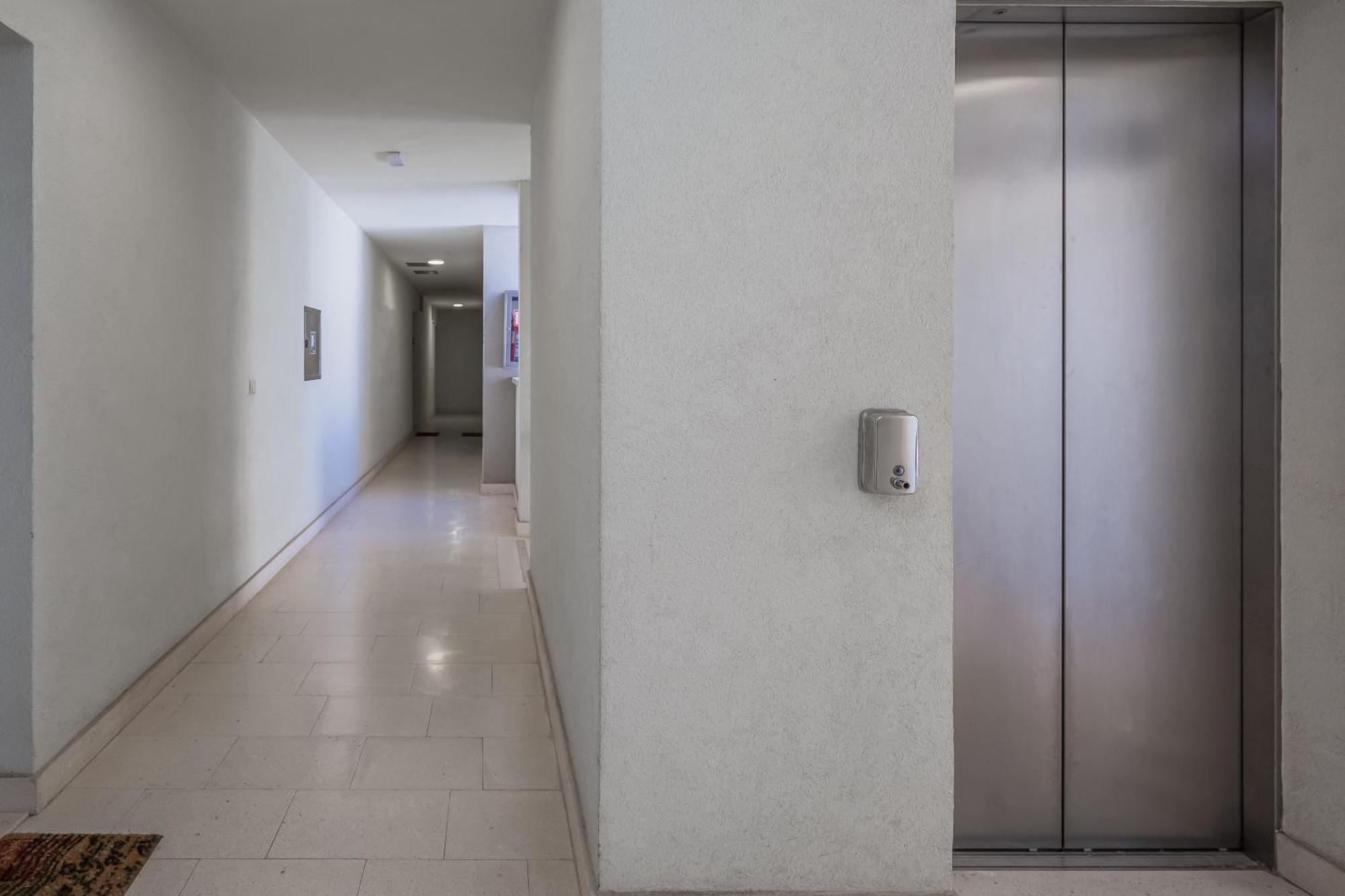 Ap 4+2 In One Of The Most Luxury Building In أوميس الغرفة الصورة